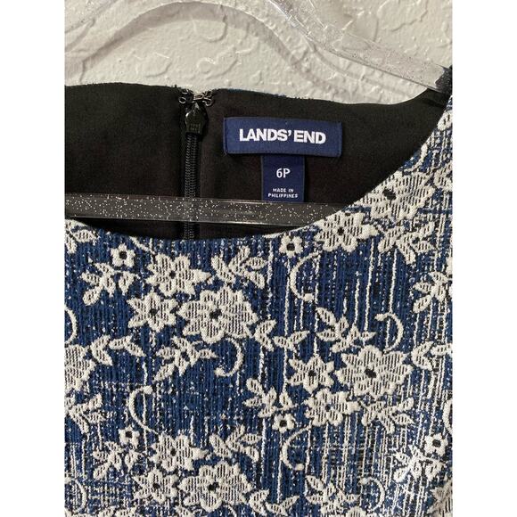 Land's End Textured Floral Knit Sheath Dress Size 6P - Picture 4 of 10